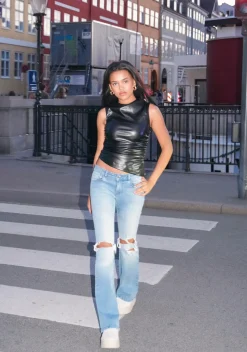 "Classy" leather top black